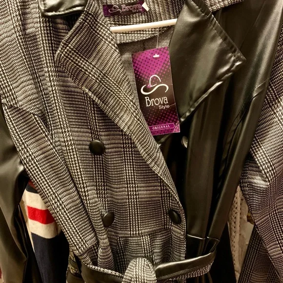 NWT Original Brova trench coat faux leather with plaid pattern 🩶🖤 - Picture 12 of 12